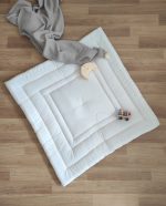 tapis de jeux matelassé blanc cassé