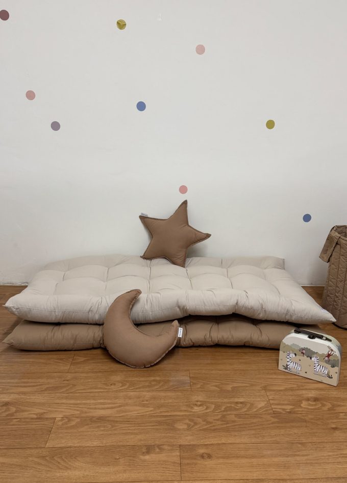 Matelas de sol beige