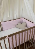 Tour de lit bébé rose