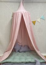 Ciel de lit rose poudré