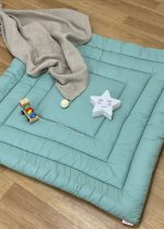 Tapis de jeux vert pastel