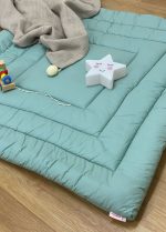 Tapis de jeux vert pastel